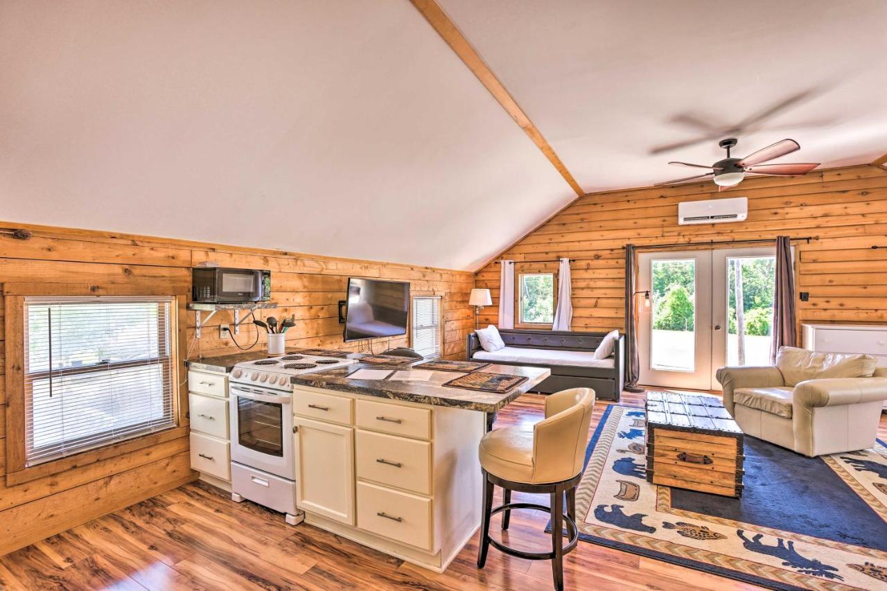 Quaint Studio With Shared Beach Walk To Suttons Bay Exterior photo